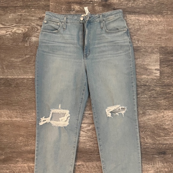 Madewell Denim - The Curvy Perfect Vintage Jean in Danby Wash: Ripped Edition